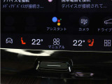 Google搭載によりさまざまな機能をハンズフリー操作できます。フロントにはシートヒーター&シートエアコン、ステアリングホイールヒーターを装備!北欧スウェーデン発祥のブランドならではのオプションです。