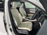 XC40 B4 AWD インスクリプション 4WD 4WD 本革シート
