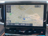 お買い物やドライブ、旅行の際に役立つナビ付きです!