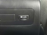 非常時やキャンプなどに役立つAC100Vコンセント付きです。