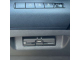 ステアリングヒーター付き☆冬場の運転ってハンドルを握る手も冷たくなりますよね。。そんな時はハンドルヒーターをお使いいただくと、ハンドルがポカポカしてきて心地いいですよ☆ETCも付いてます♪♪