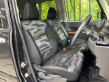 運転席シート廻りは使用感も少なく、良好な状態となっています。丁寧に使われていたことがよくわかりますね。