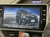 【10インチナビ】高級感とインパクトのある大画面ナビを装備。各種オーディオ操作はもちろん、スマホ連携もできる利便性の高いナビです♪