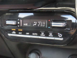フルオートエアコン付で夏も冬も室内は快適です。