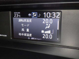 左右独立温度コントロールフルオートエアコンです。運転席、助手席それぞれで独立して温度設定ができます。冷え性の方が乗っても安心ですね♪