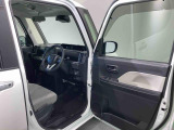 ご覧いただきありがとうございます!安心保証付きの展示車を多数揃えておりますのでお気軽にお尋ねください。