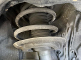 下回りがきれいなうちに、防錆加工の施工がオススメ。降雪地域はもちろん、沿岸部にお住いの方や、趣味でマリン・ウィンタースポーツをされる方にご好評いただいております。