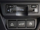 非常時やキャンプなどに役立つAC100Vコンセント付きです。ETCも装備してます。