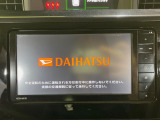 【純正ナビ】人気の純正ナビを装備しております。ナビの使いやすさはもちろん、オーディオ機能も充実!キャンプや旅行はもちろん、通勤や買い物など普段のドライブも楽しくなるはず♪