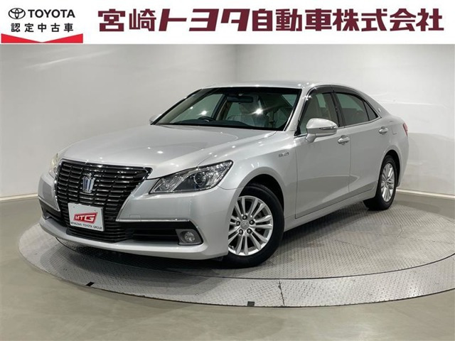 クラウン ハイブリッド 2.5 ロイヤルサルーン