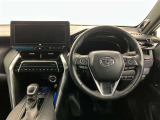 高いホールド性で運転姿勢が安定します。長距離ドライブでも疲れにくいのが魅力です。快適なドライビングライフをお送りください♪