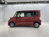 両側パワースライドドア付きだから、狭い駐車スペースなどでの 乗り降りラクラク!小さなお子さまのいるご家庭には嬉しい装備。