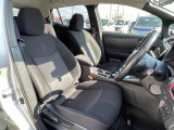 お車の販売と共に、自動車保険もご紹介しております。 弊社取り扱い会社と同じであれば日産独自のサービスもあります。