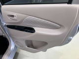 窓の開閉もスイッチひとつで簡単!