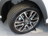 225/50R18タイヤ。切削光輝&ダークグレーメタリック塗装の純正アルミホイールです。