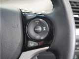 ◆アダプティブクルーズコントロール◆予め設定した車速内でクルマが自動的に加減速。前走車との適切な車間距離を維持しながら追従走行します。【LKAS】車線維持支援システムでステアリング操作を支援。