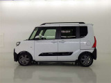 両側パワースライドドア付きだから、狭い駐車スペースなどでの 乗り降りラクラク!小さなお子さまのいるご家庭には嬉しい装備。