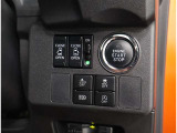 電動のスライドドアで楽々スムース!運転席から開閉の操作ができます!&スタートスイッチを押してエンジン始動ができるスマートキーが装備されています♪ポケットや鞄からキーを出さずに乗り込めます♪