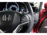 Hondaセンシングの機能のひとつ、アダプティブクルーズコントロール付!アクセルから足を離しても設定したスピードと前車との車間を保ち走行してくれます!車線維持もアシスト☆高速道路で疲労軽減ですね☆