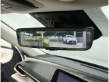 デジタルインナーミラー装備!車両後方のカメラの映像をデジタル補正で視認性を向上させてインナーミラー内に表示します♪視界を遮るものがなく、後席に同乗者がいても後方を確認しやすく安心です♪