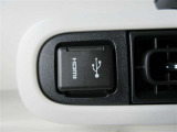 車内でお好きなエンタメ楽しめるHDMI&USBポート