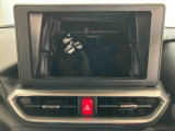 たとえばダイハツのお店にある、たくさんのスマアシ搭載車は、正常に作動する事をしっかり確認します。