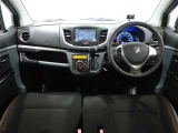 見通しのよいすっきりとした視界で、誰でも運転しやすいです。運転のしやすさは疲れにくさにも繋がりますよ♪