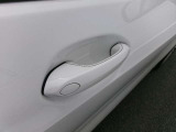 コンフォートアクセス機能で握れば開いて、触れればロックができます!