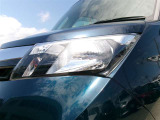 シンプルなものが使いやすいですね!LEDと違い熱を持つので、降雪時などはヘッドライトに積もった雪も溶かしてくれます。
