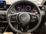 Hondaセンシング搭載ミリ波レーダーと単眼カメラで、クルマの前方の状況を認識。ブレーキやステアリングの制御技術と協調し、安心・快適な運転や事故回避を支援する先のシステムです
