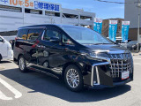 荷物をたっぷり載せて広々ドライビング♪夏でも冬でも、アウトドアやショッピングを思い切り楽しみましょう!