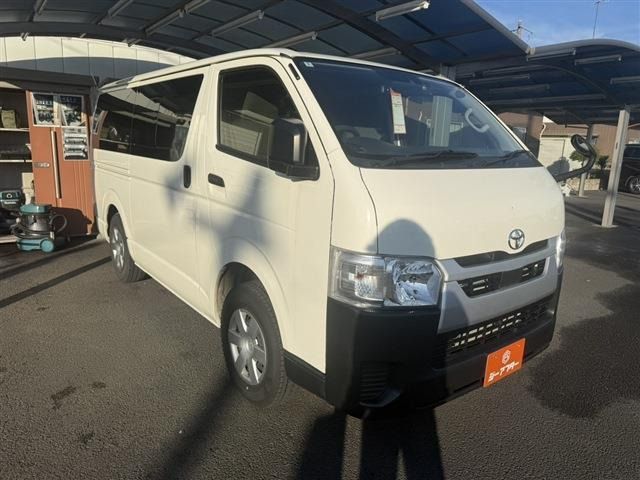 ハイエースバン 2.8 DX ロング ディーゼル 4WD 禁煙車 社外ナビ バックカメラ
