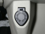 【充電用USB端子】デバイスの充電に便利です。※実際の接続端子は写真で確認or店舗までご気軽にお問合せください♪