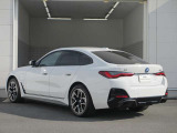 BMW認定中古車は、ドイツ本社と同様の教育・訓練を受けたBMW専門のメカニックが100項目以上のポイントを徹底的にチェックし、整備したうえでご納車させていただきます。