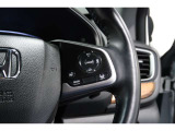 Hondaセンシングの機能のひとつ、アダプティブクルーズコントロール付!アクセルから足を離しても設定したスピードと前車との車間を保ち走行してくれます!車線維持もアシスト☆高速道路で疲労軽減ですね☆