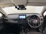見通しの良い運転席回りとなっておりますので安心して運転をして頂けます!窓が大きいので明るく開放的な室内です