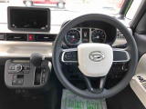 運転中も見やすいメーター。