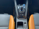 電動パーキングブレーキとオートブレーキホールドで運転の負担を軽減してくれます!