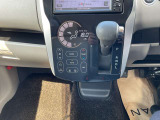 タッチパネル式オートエアコン ☆CVT無段変速機 変則ショックが少なく低燃費