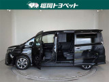 両側パワースライドドア付きだから、狭い駐車スペースなどでの 乗り降りラクラク!小さなお子さまのいるご家庭には嬉しい装備。
