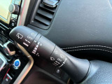 動くタイミングを調整できる間欠式ワイパーは、車速に連動して間欠時間が変化する機能も備えて運転をサポートしてくれます!