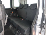 ゆとりある広々とした車内空間は、ドライブを始め買い物やレジャーなど、幅広く活躍します。一人でもみんなとでもお出かけを楽しみましょう!