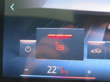 ◆iDriveを装備。操作系統をディスプレイから独立させることで、人間工学に基づいた最適な運転環境を実現しております。◆