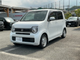 雨の日は中古車は選びにくいですよね。でも当店なら安心です。電話予約を頂ければ屋根下へ移動させて頂きます。雨でもじっくりご検討いただけます。