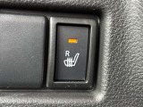 運転席にシートヒーターが装備されています。