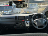 運転席・助手席の俯瞰視点です!乗った際のイメージが湧きますね!
