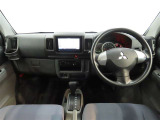 見通しのよいすっきりとした視界で、誰でも運転しやすいです。運転のしやすさは疲れにくさにも繋がりますよ♪