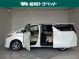 両側パワースライドドア付きだから、狭い駐車スペースなどでの 乗り降りラクラク!小さなお子さまのいるご家庭には嬉しい装備。
