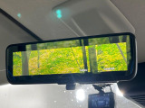 【デジタルルームミラー】後席の大きな荷物や同乗者で後方が確認しづらい時でも安心!カメラが撮影した車両後方の映像をルームミラー内に表示。クリアな視界で状況の確認が可能です!