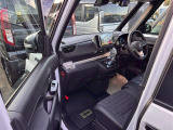 デリカミニ T プレミアム 4WD 
